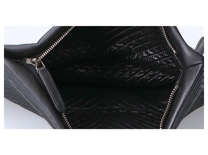 Pochette Chanel Boy in nero - vista 6