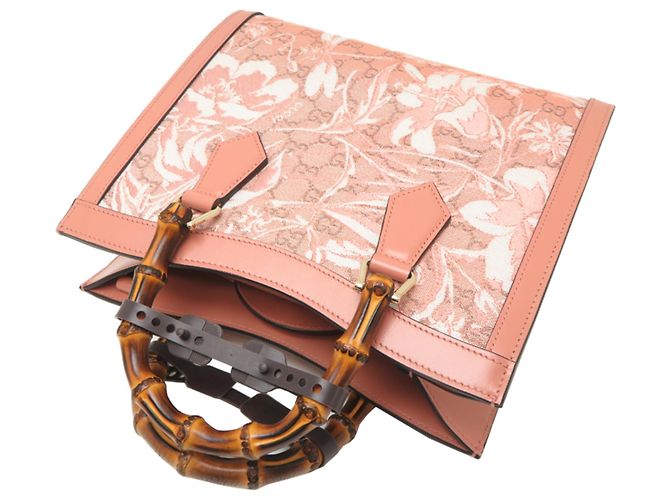 Borsa Tote Gucci Diana Medium - Japan Limited Edition Beige Pesca - vista 4