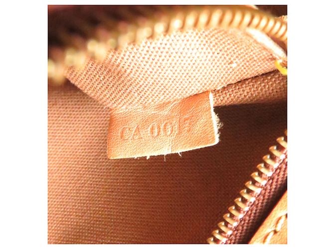 Borsa a tracolla donna Louis Vuitton Batignolles Horizontal Marrone - vista 8