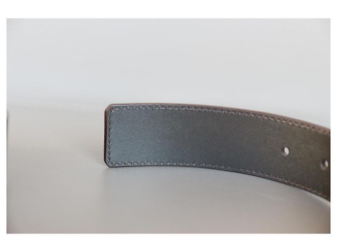 Louis Vuitton M6898 85/34 Taiga Glacier Santur Initial Gürtel Grau - Ansicht 6