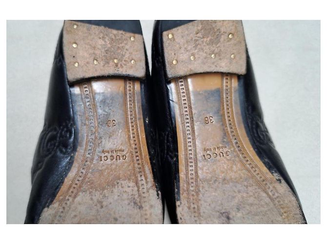 Mocassini Gucci in pelle nera con logo GG in rilievo Nero - vista 10