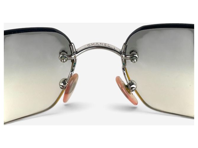 Gafas de sol Chanel 2000s Rimless '4017 D' CC Rhinestone Plata - vista 4