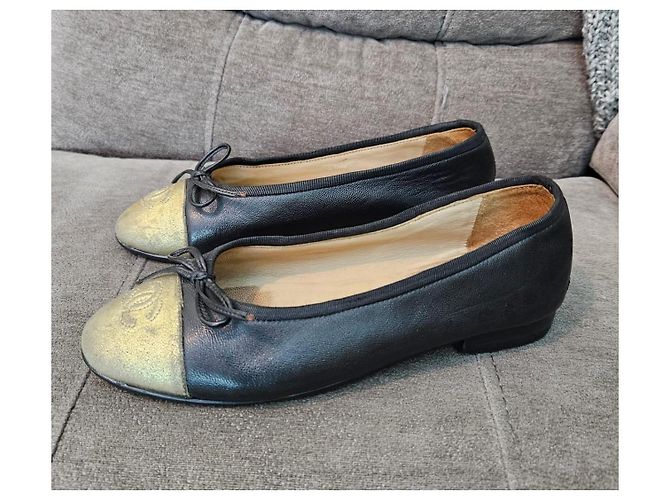 Chanel Sapatilhas de couro Black & Gold Preto Dourado - vista 5