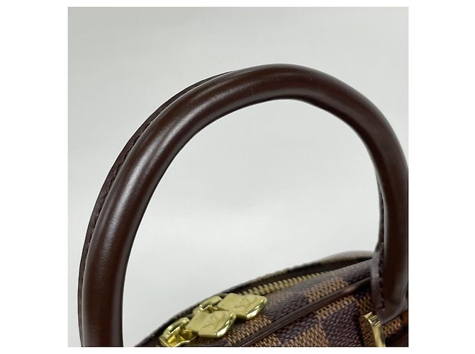 Borsa Louis Vuitton Salia Mini Marrone - vista 6