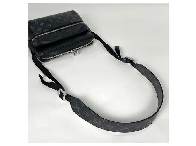 Borsa a tracolla Louis Vuitton Outdoor Messenger PM Nero - vista 6