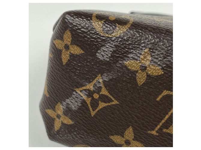 Borsa Louis Vuitton Rocky BB Marrone Nero - vista 4