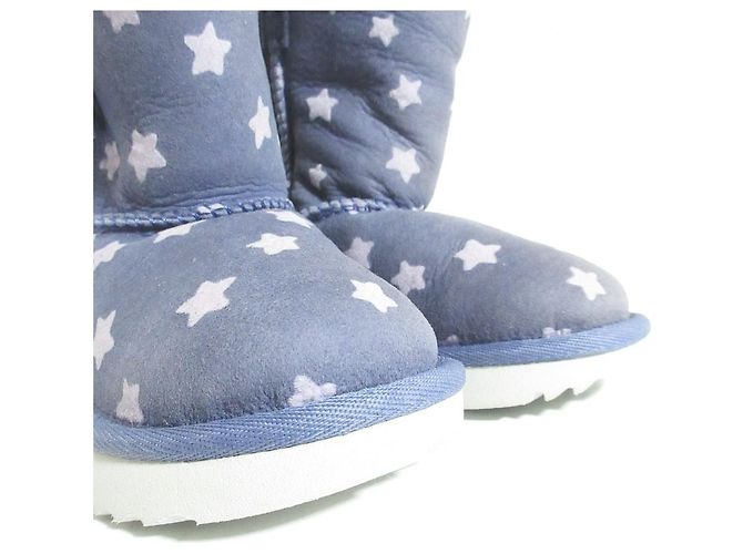 Autre Marque UGG Bailey Button Star Lammfellstiefel für Kinder Blau Marineblau - Ansicht 2