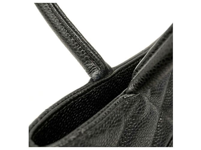 Borsa Tote Chanel in pelle di vitello grana nera Nero - vista 8