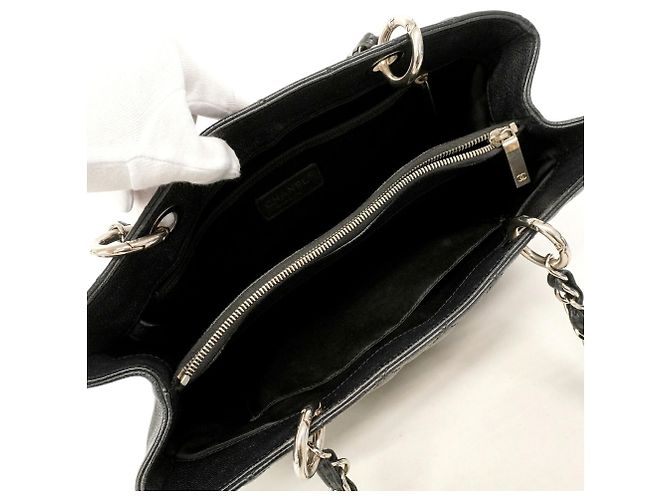 Borsa Tote Chanel in pelle di vitello martellata nera Nero - vista 4