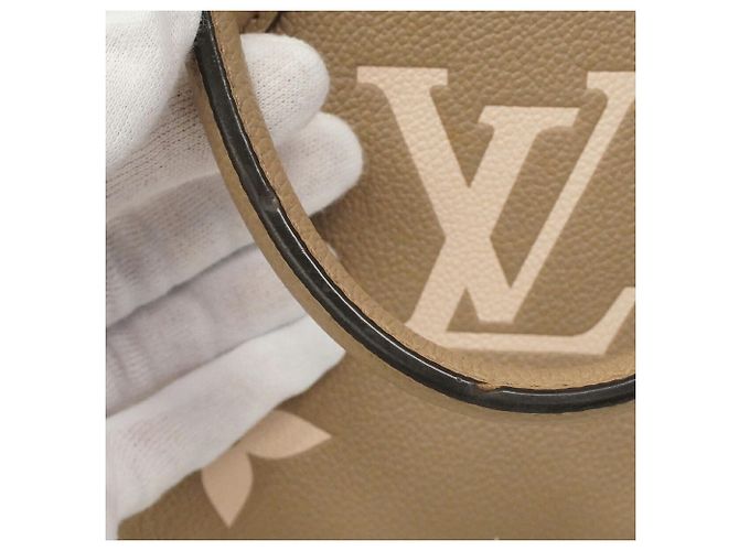 Louis Vuitton Monogram Empreinte Bicolor OnTheGo PM Handtasche Grau Roh - Ansicht 8
