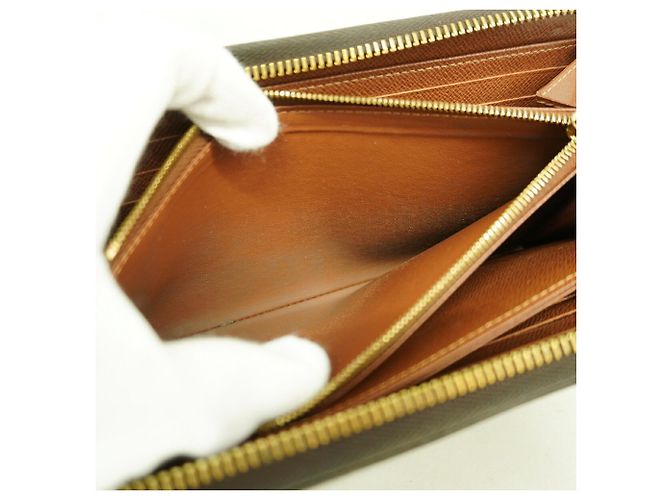 Louis Vuitton Monogram Zippy Wallet Brown - view 8
