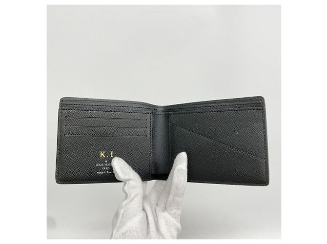 Louis Vuitton Portefeuille Multiple aus Epi-Leder Schwarz - Ansicht 3