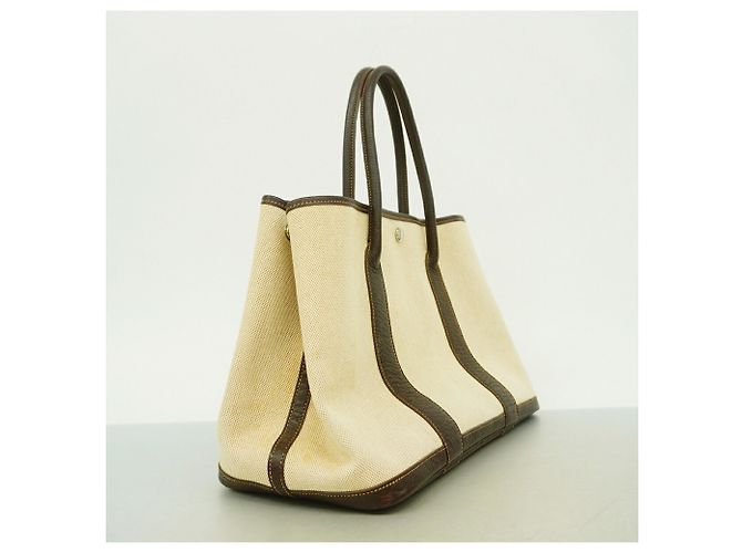 Hermès Bolso Tote Hermes Garden PM Castaño - vista 2