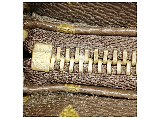 Borsa a tracolla Louis Vuitton Monogram Looping MM Marrone - vista 9