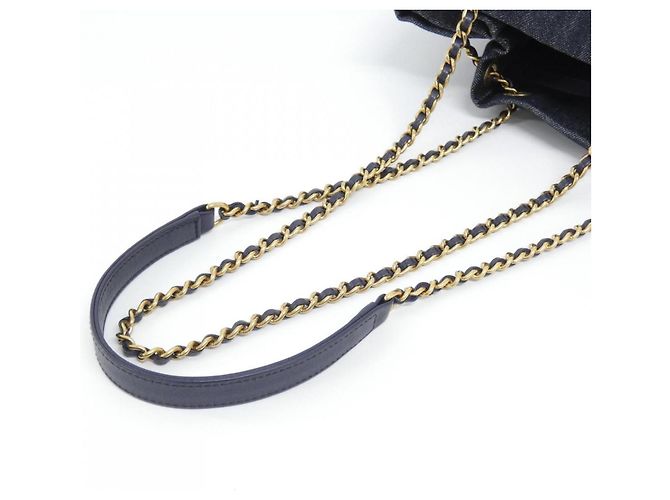Borsa a tracolla Chanel 91135 in denim blu navy - vista 5