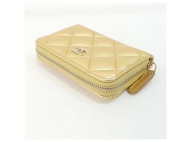 Monedero Chanel Timeless Classic Dorado - vista 3