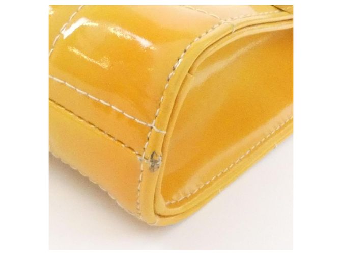 Borsa a tracolla Chanel Chocolate Bar Line 17661 Giallo - vista 3