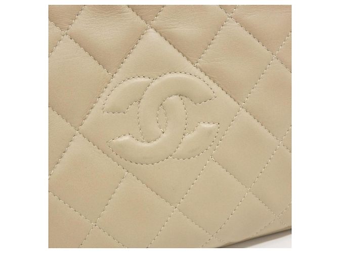Borsa Chanel in pelle d'agnello beige - vista 4