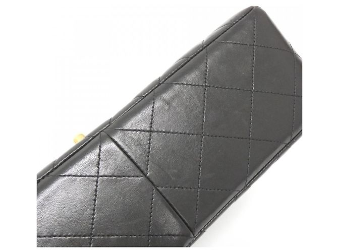 Chanel Handtasche aus schwarzem Lammleder - Ansicht 2