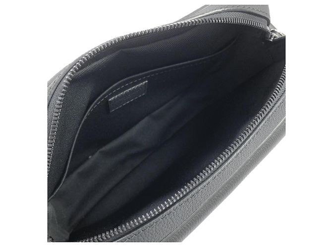 Borsa a tracolla Louis Vuitton LV Aerogram Boarding Messenger M15265 Nero - vista 8