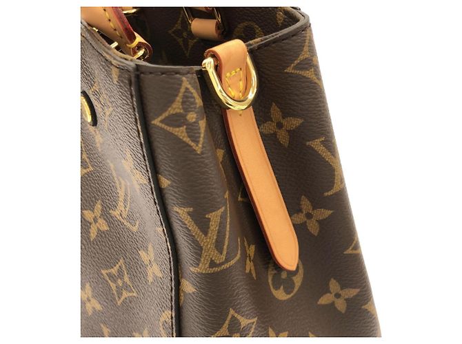 Borsa Louis Vuitton Monogram Montaigne BB M41055 Marrone - vista 3