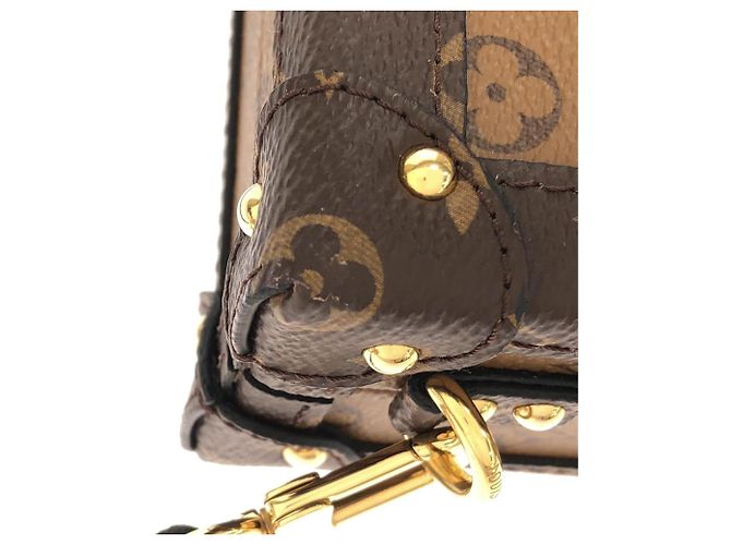Borsa a tracolla Louis Vuitton Monogram Reverse Petite Malle Marrone - vista 5
