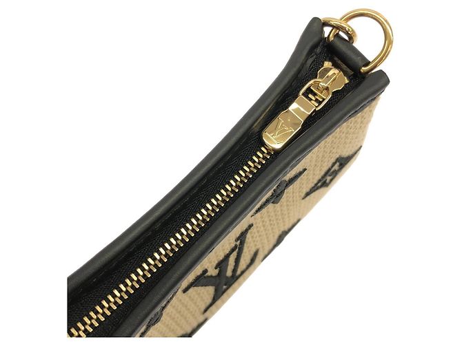 Louis Vuitton Monogram Mini Pochette Accessoires Nero Beige - vista 5