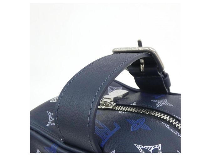 Necessaire Louis Vuitton Monogram Shadow Locker Blu Blu navy - vista 6