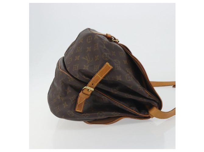 Louis Vuitton Saumur Monogram 35 Marrone - vista 3