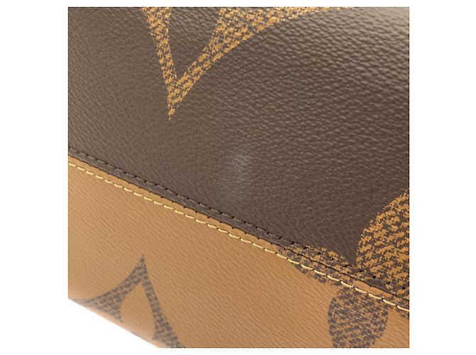 Borsa Louis Vuitton Monogram Giant OnTheGo MM Marrone - vista 3
