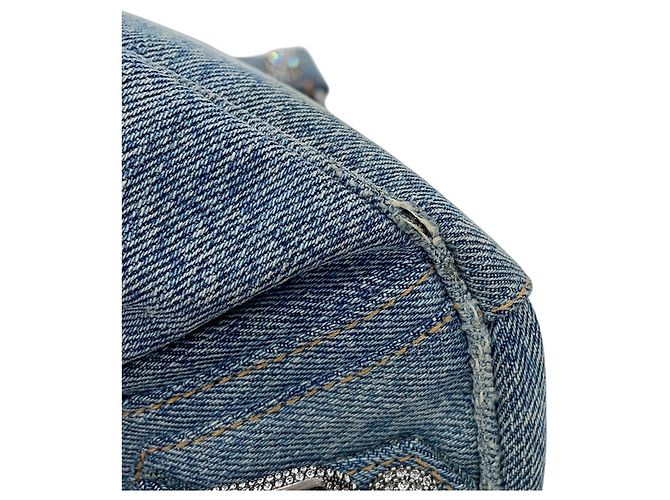 Borsa a spalla Balenciaga Le Cagole XS in denim distressed Blu - vista 9