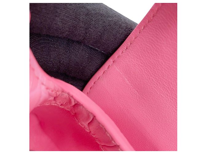 Borsa a tracolla Balenciaga XX Small Flap in pelle goffrata rosa - vista 10
