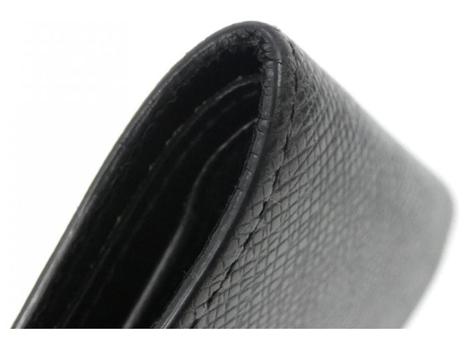 Louis Vuitton Taiga Portefeuille Multiple Billfold Nero - vista 3