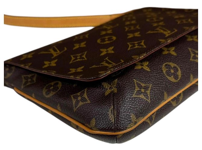 Borsa a tracolla Louis Vuitton Musette Tango Monogram Marrone Multicolore Monogramma - vista 8