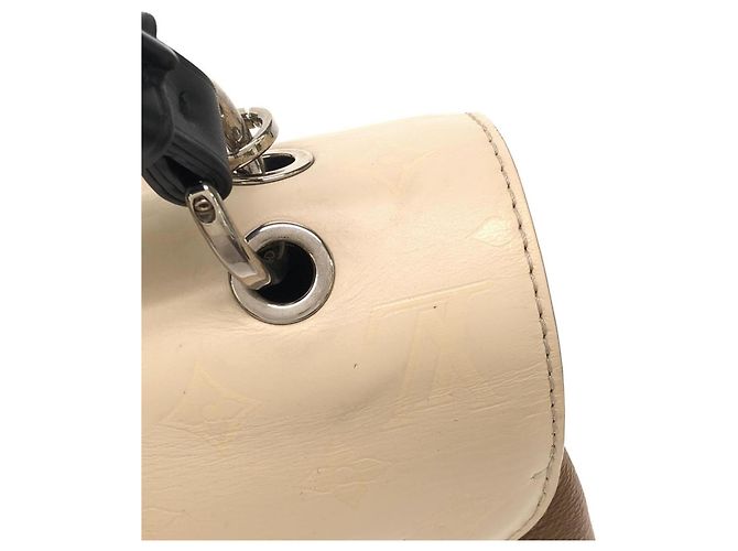 Borsa a mano Louis Vuitton Very One-Handle M54268 Marrone Beige - vista 5