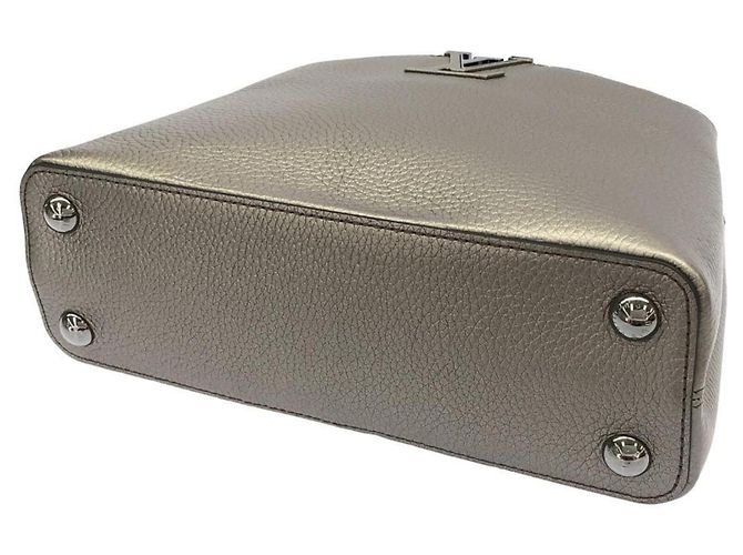 Borsa Louis Vuitton Capucines BB Marrone Beige - vista 3