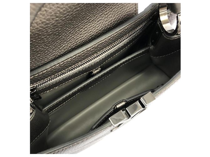 Borsa Louis Vuitton Capucines BB Marrone Beige - vista 7