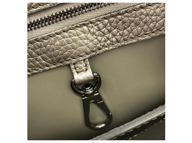 Borsa Louis Vuitton Capucines BB Marrone Beige - vista 8