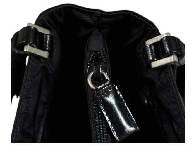 Borsa a mano Prada in nylon nero - vista 11