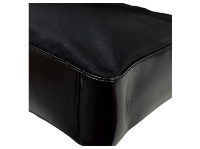 Borsa a mano Prada in nylon nero - vista 14