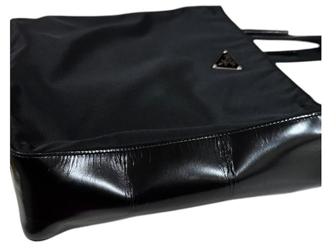 Borsa a mano Prada in nylon nero - vista 16