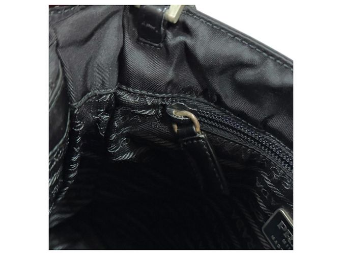 Borsa a mano Prada in nylon nero - vista 9