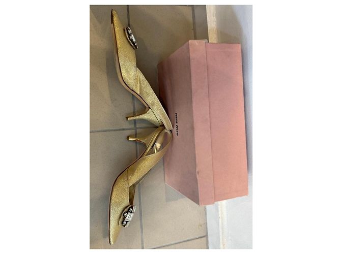 Décolleté Slingback Miu Miu glitterate e decorate Gold D'oro - vista 3