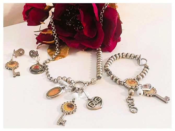 Magnifica parure vintage DOLCE & GABBANA collana, bracciale e orecchini con cammeo e cristalli Argento Multicolore - vista 4