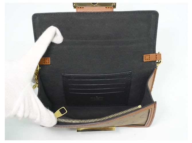 Louis Vuitton Dauphine Reverse Monogram Canvas Mini Braun - Ansicht 4