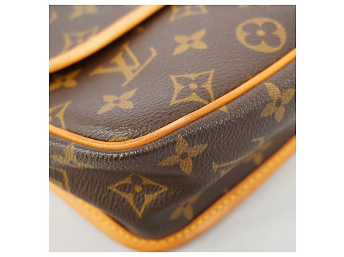 Borsa a tracolla Louis Vuitton Monogram Gibeciere PM Marrone - vista 9