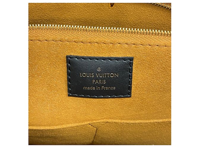 Borsa Tote Louis Vuitton Monogram Empreinte OnTheGo MM Nero - vista 5