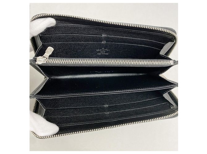 Cartera Louis Vuitton Epi Zippy en Noir Negro - vista 3