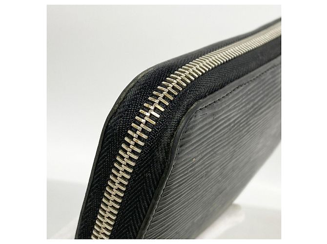 Cartera Louis Vuitton Epi Zippy en Noir Negro - vista 8