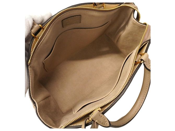 Borsa Louis Vuitton Monogram Empreinte Bicolor Petit Palais PM Grigio Crudo - vista 4